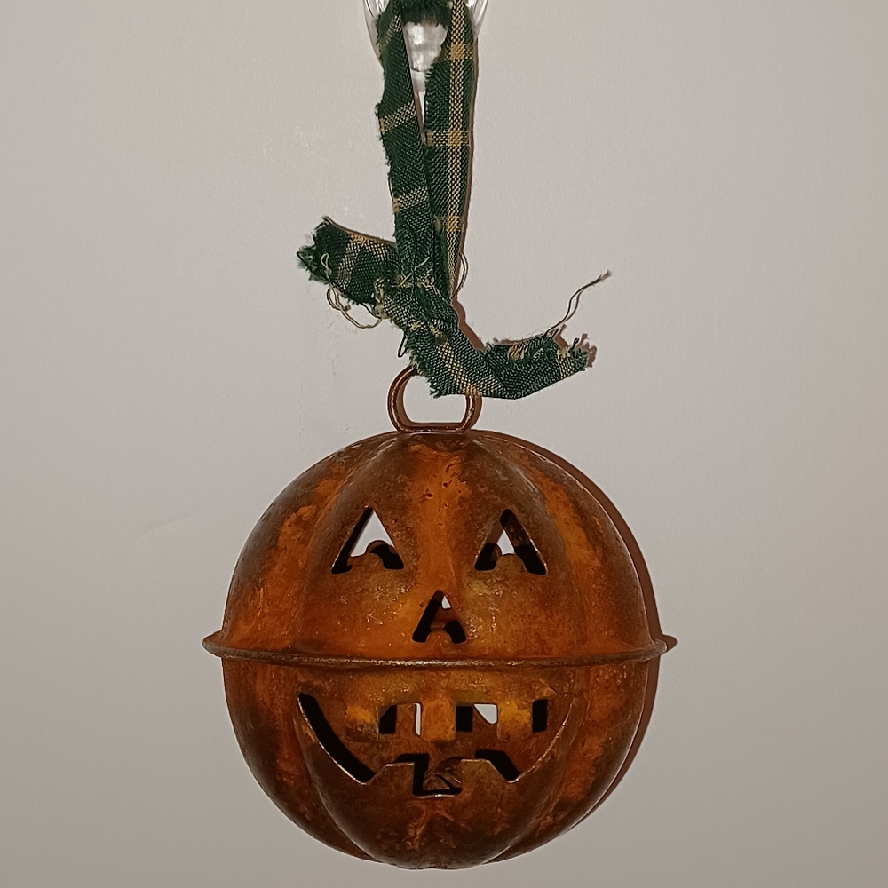 Vintage Halloween 🎃 with rattle